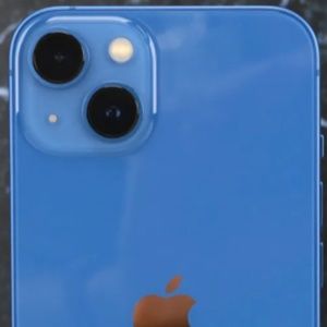 iPhone 13